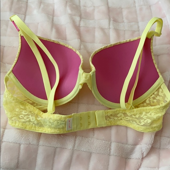 Bra - Picture 2 of 3